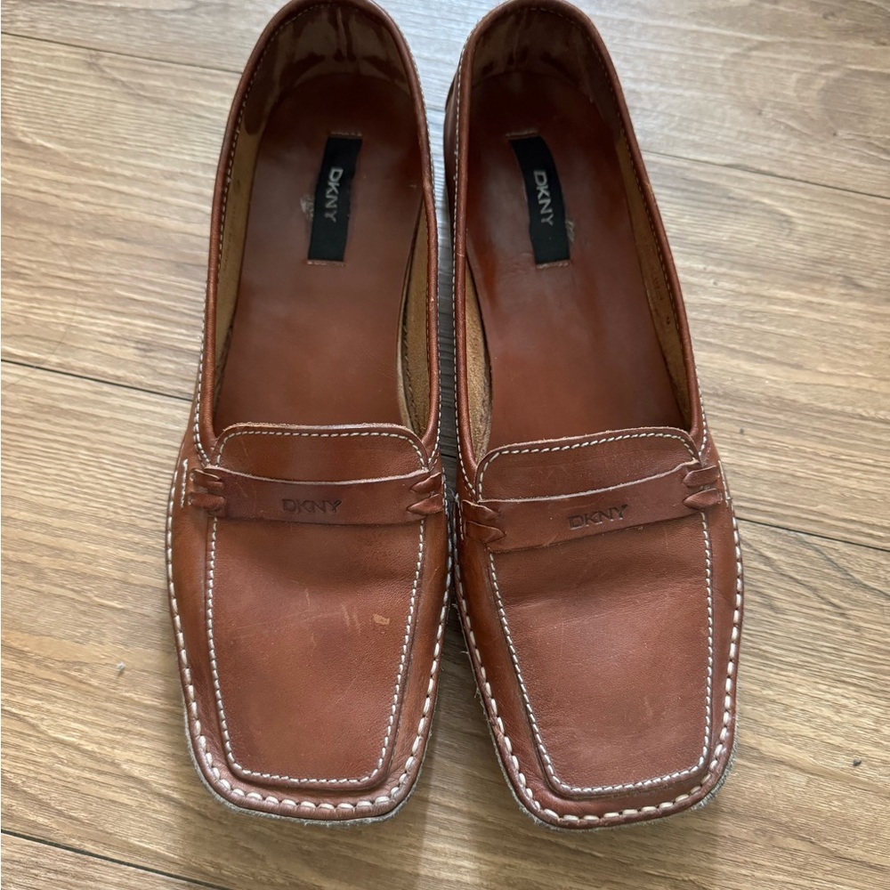 DKNY Women’s Brown Leather Loafers with topstitching